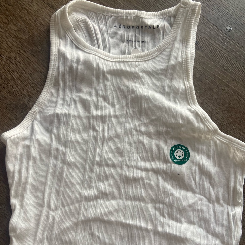 Brand New Aeropostale cropped tank
